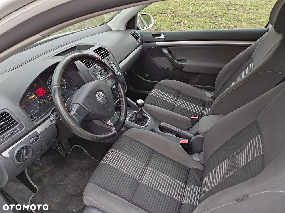 Volkswagen Golf V 1.9 TDI Comfortline - 6
