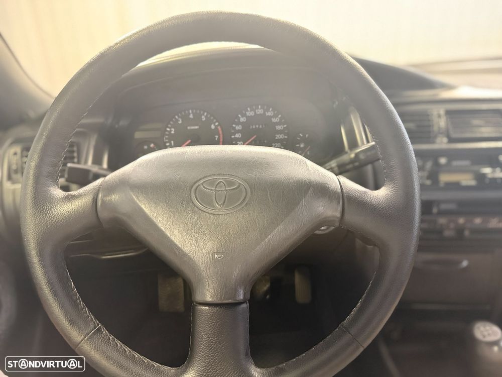 Toyota Corolla Sedan 1.3 XLi - 4