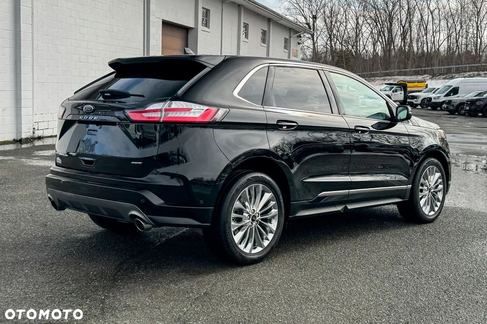 Ford Edge - 5