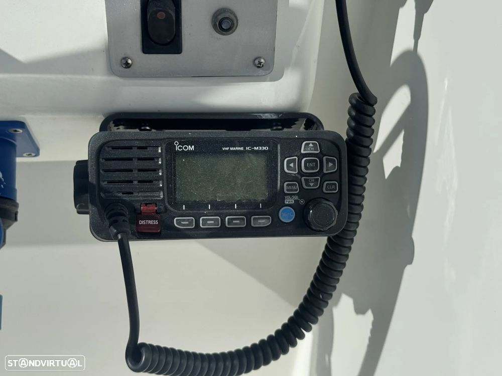 Pro-Line 220 Cuddy Fish - 13