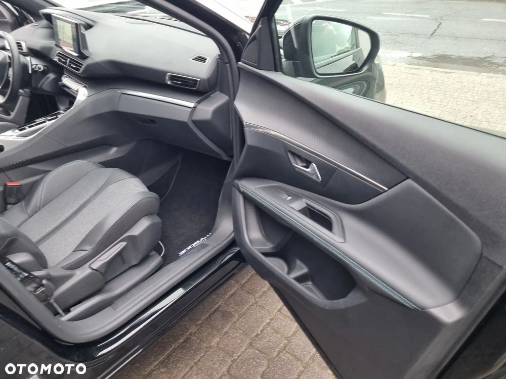 Peugeot 3008 1.2 PureTech Allure S&S EAT6 - 26