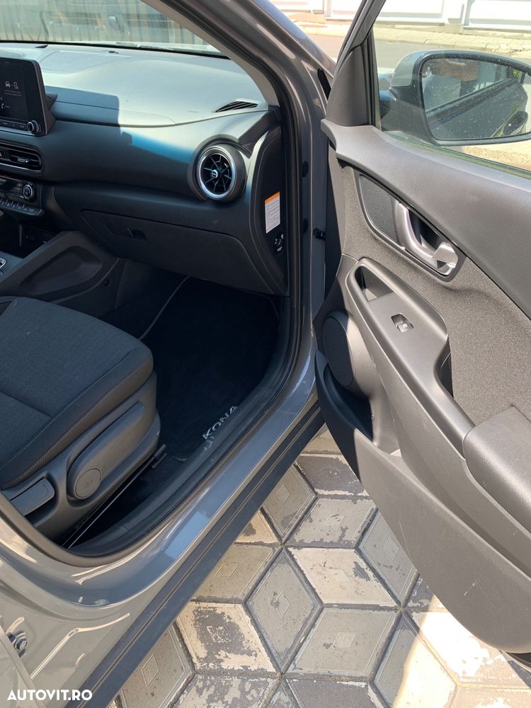 Hyundai KONA 1.6 GDI 141 CP 2WD 6DCT HEV Premium - 35