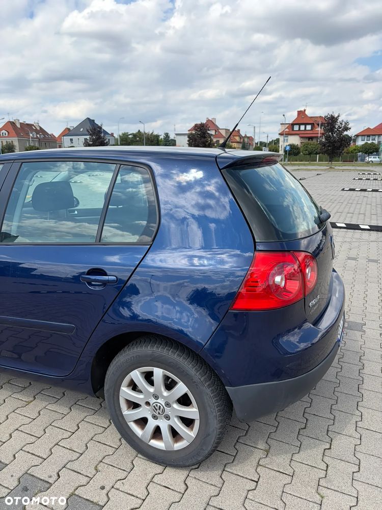 Volkswagen Golf 1.6 Comfortline - 6