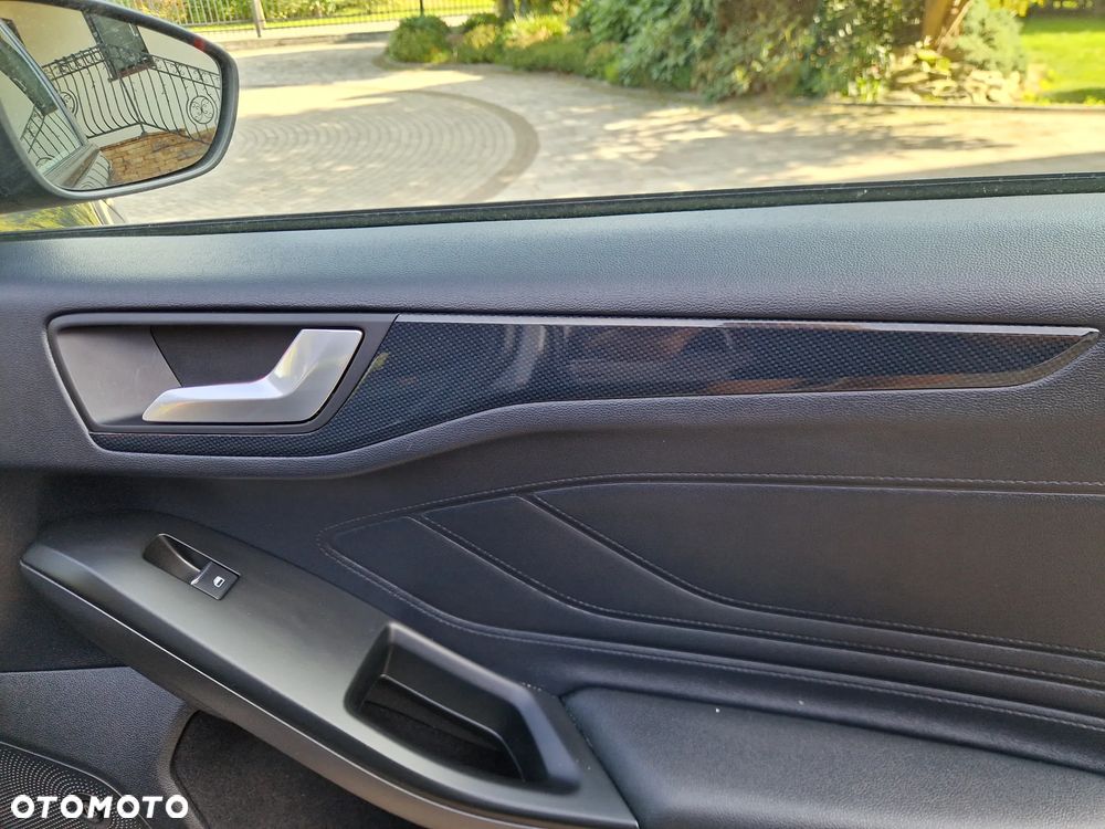 Ford Focus 2.0 EcoBlue ST - 18
