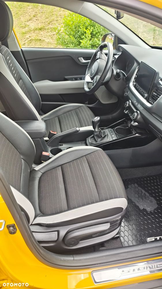 Kia Stonic 1.0 T-GDI MHEV L Business Line - 11