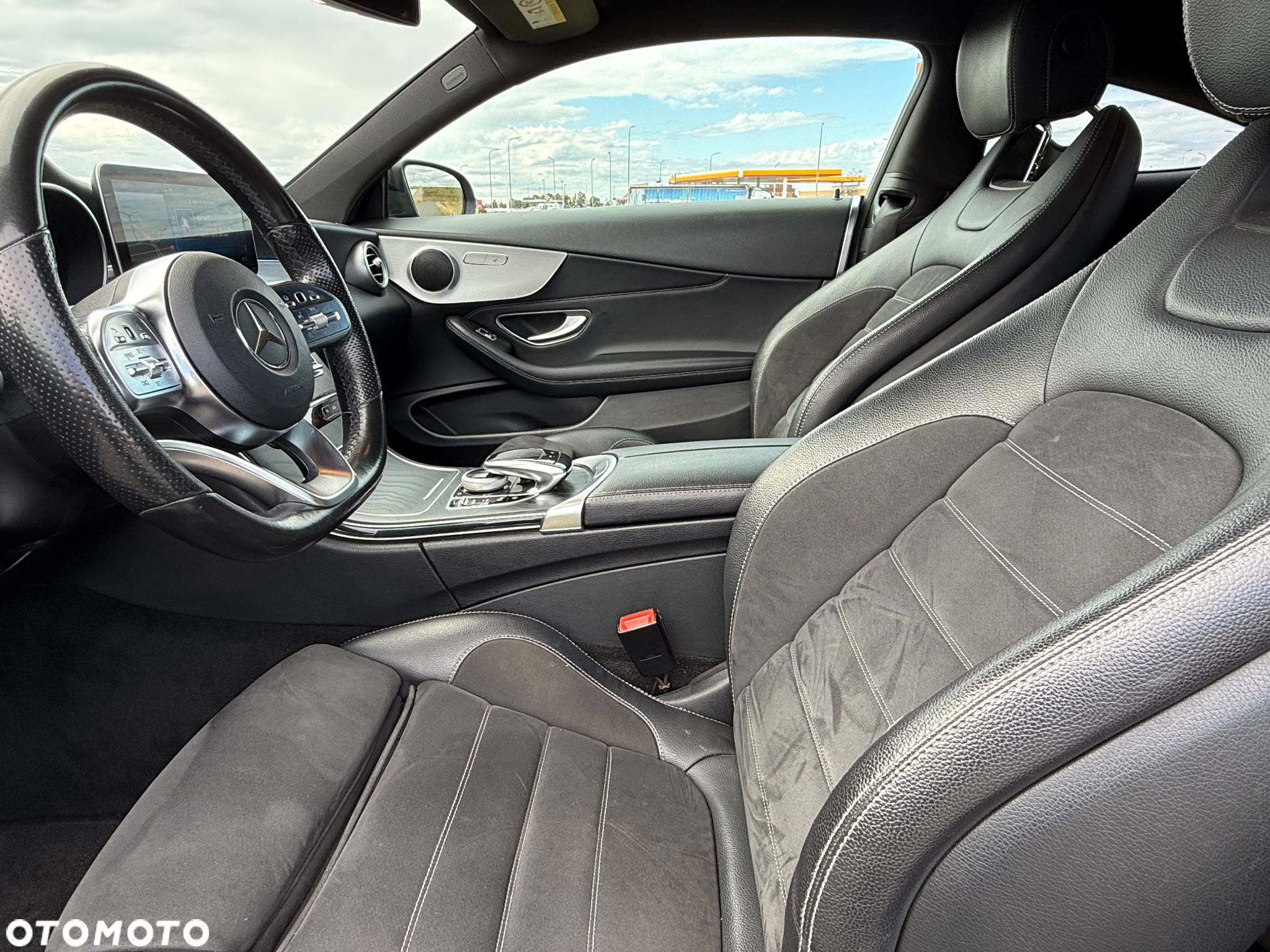 Mercedes-Benz Klasa C 200 9G-TRONIC - 9