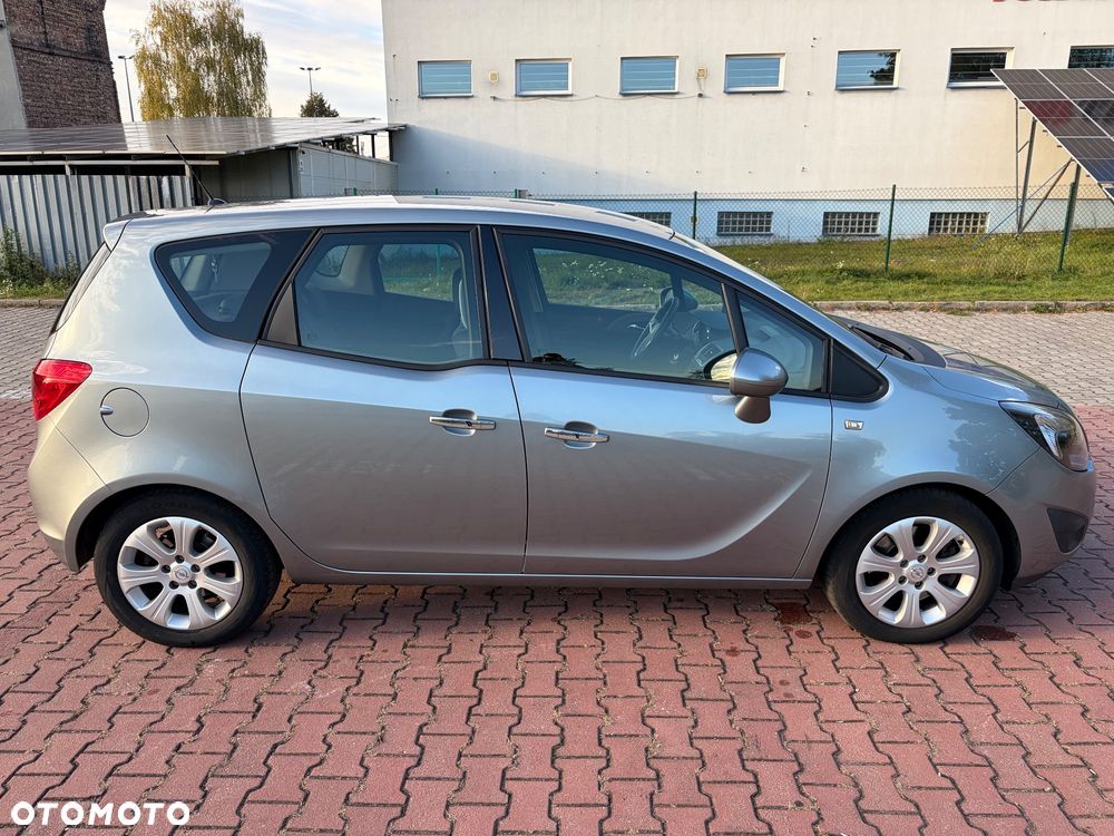 Opel Meriva - 8