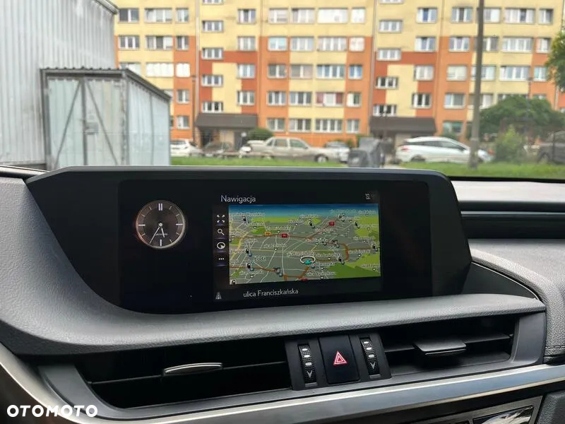 Lexus ES - 27