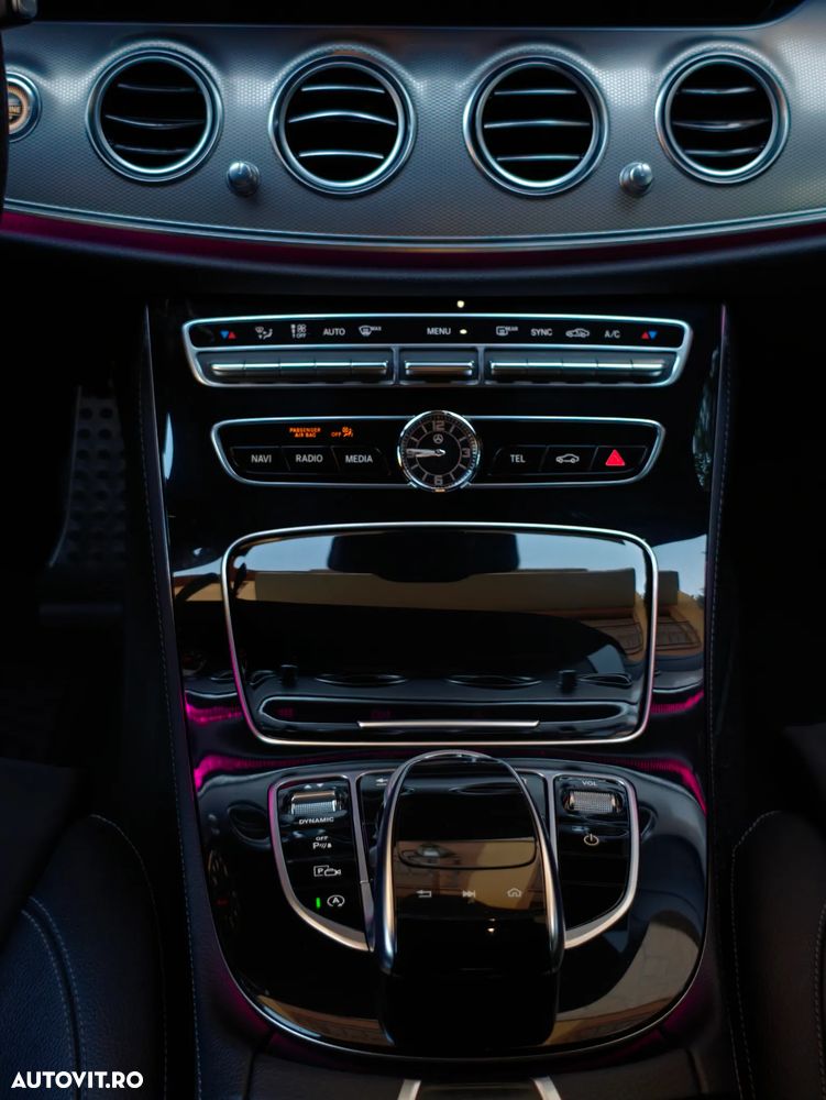 Mercedes-Benz E 220 d 4MATIC Aut. - 28