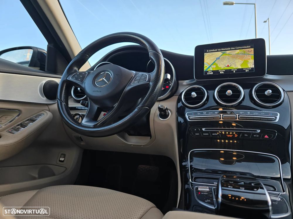 Mercedes-Benz C 350 e - 24