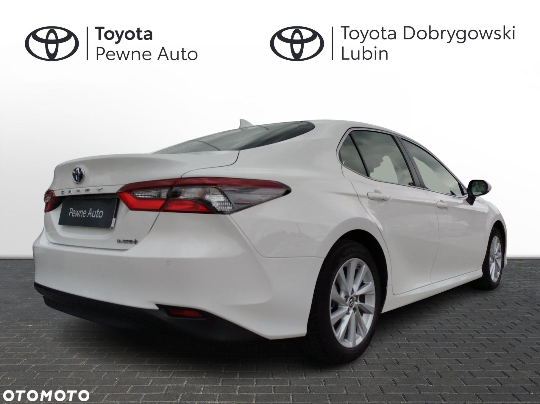Toyota Camry - 5