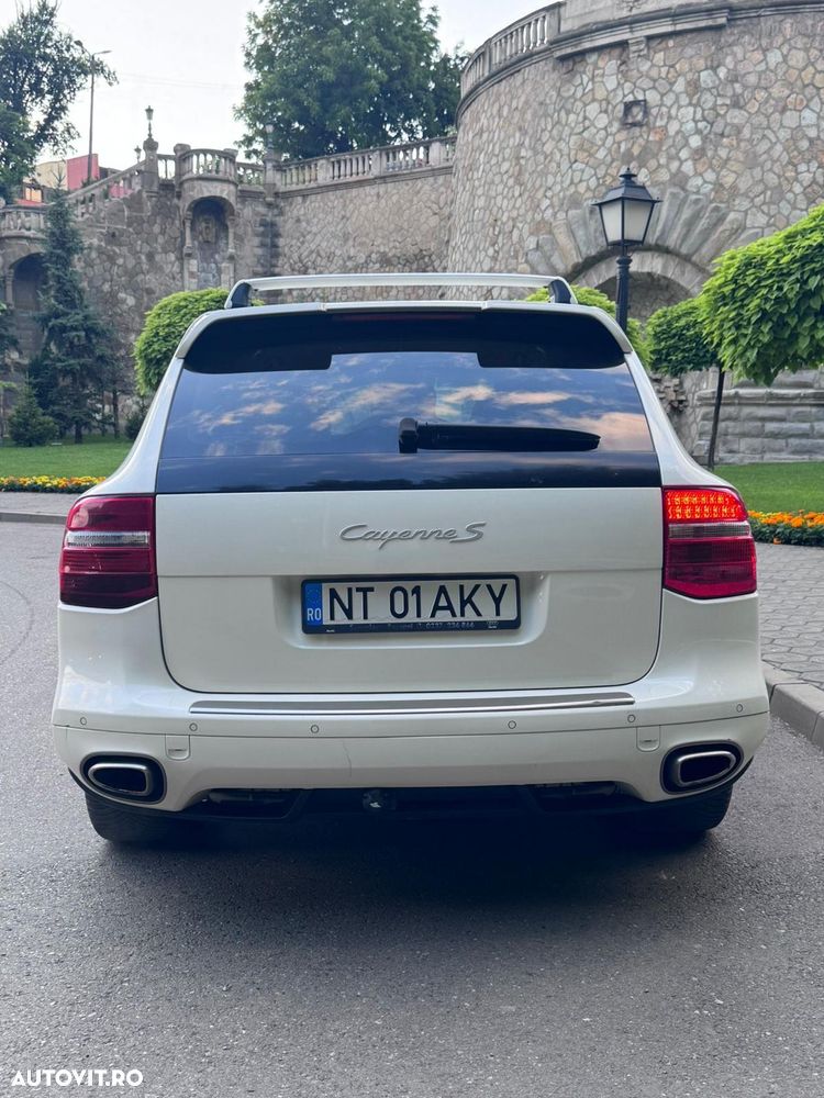 Porsche Cayenne - 13