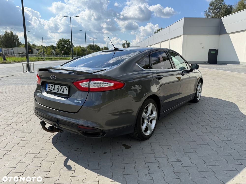 Ford Fusion - 8