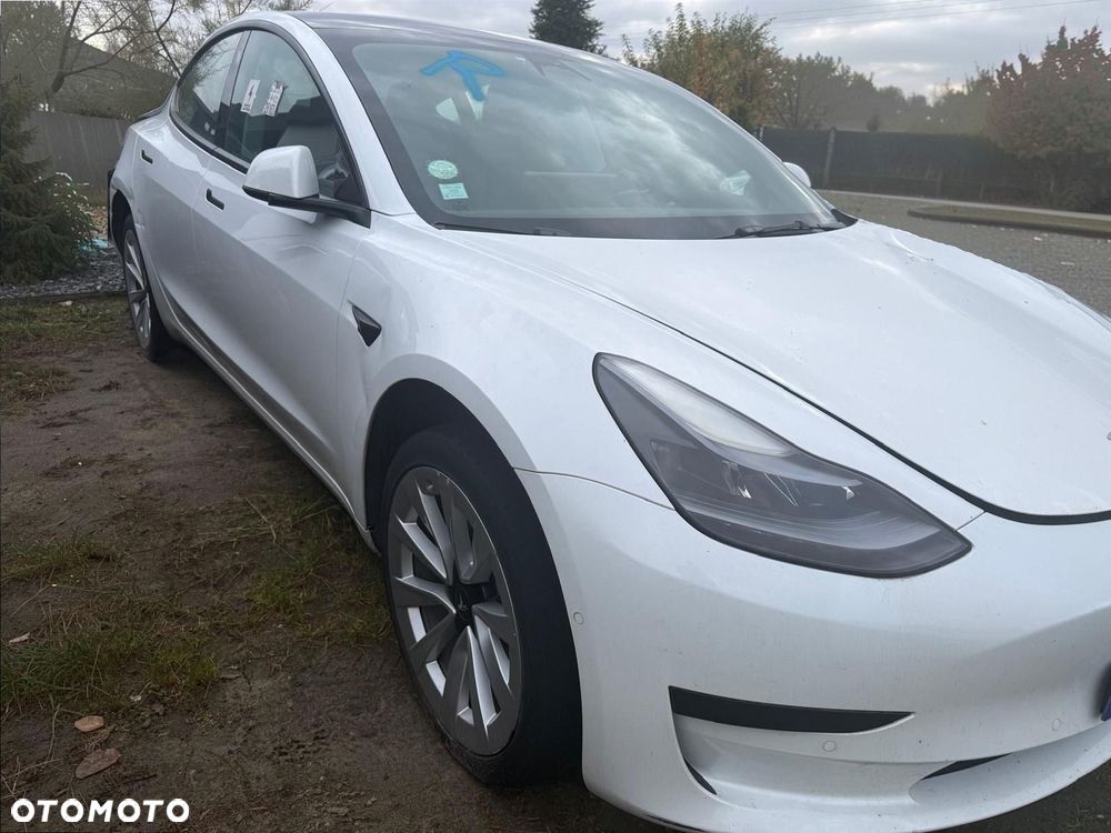 Tesla Model Y RWD - 16
