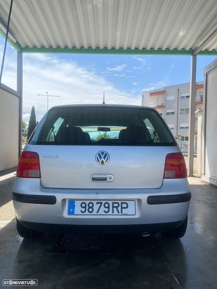 VW Golf 1.4i 25 Anos - 9