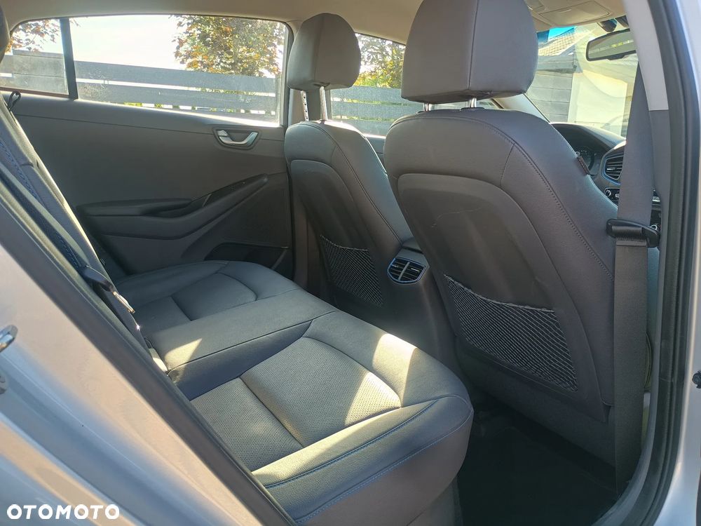 Hyundai IONIQ 1.6 GDI Premium - 12