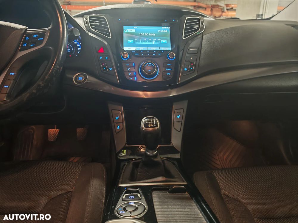 Hyundai i40 1.7 CRDI DPF Exclusive - 7