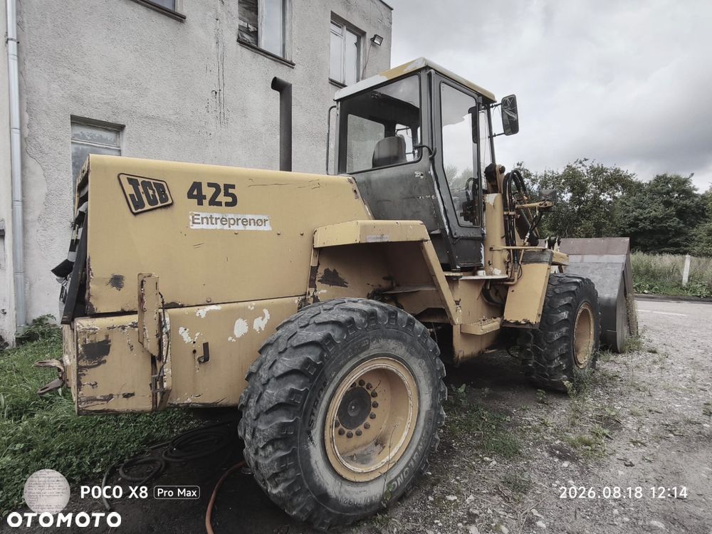 JCB 425 - 1