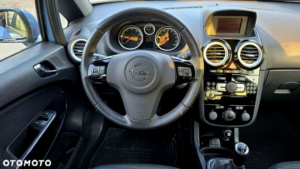 Opel Corsa 1.4 16V Innovation - 11