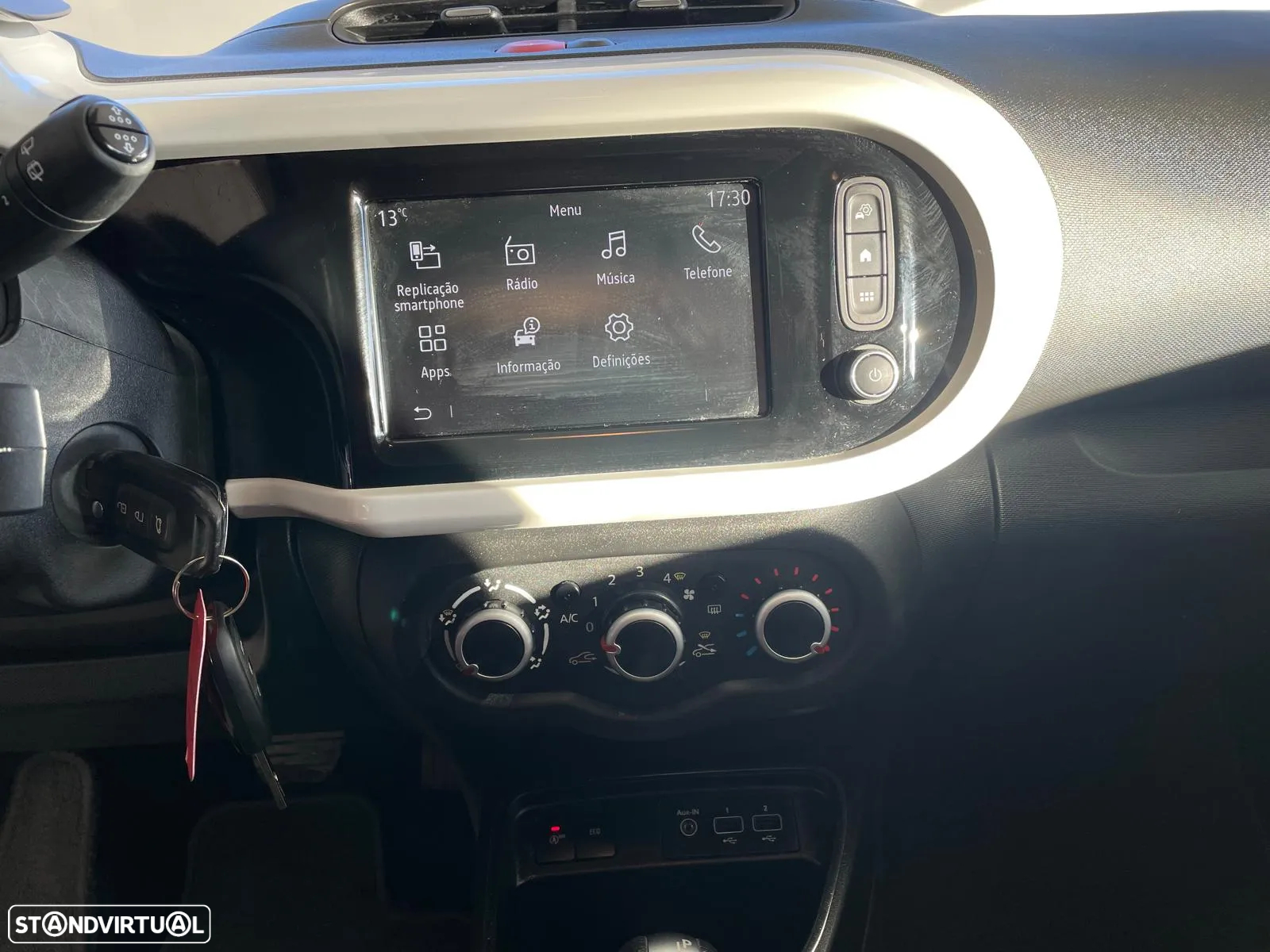 Renault Twingo TCE 90 EDC INTENS - 11