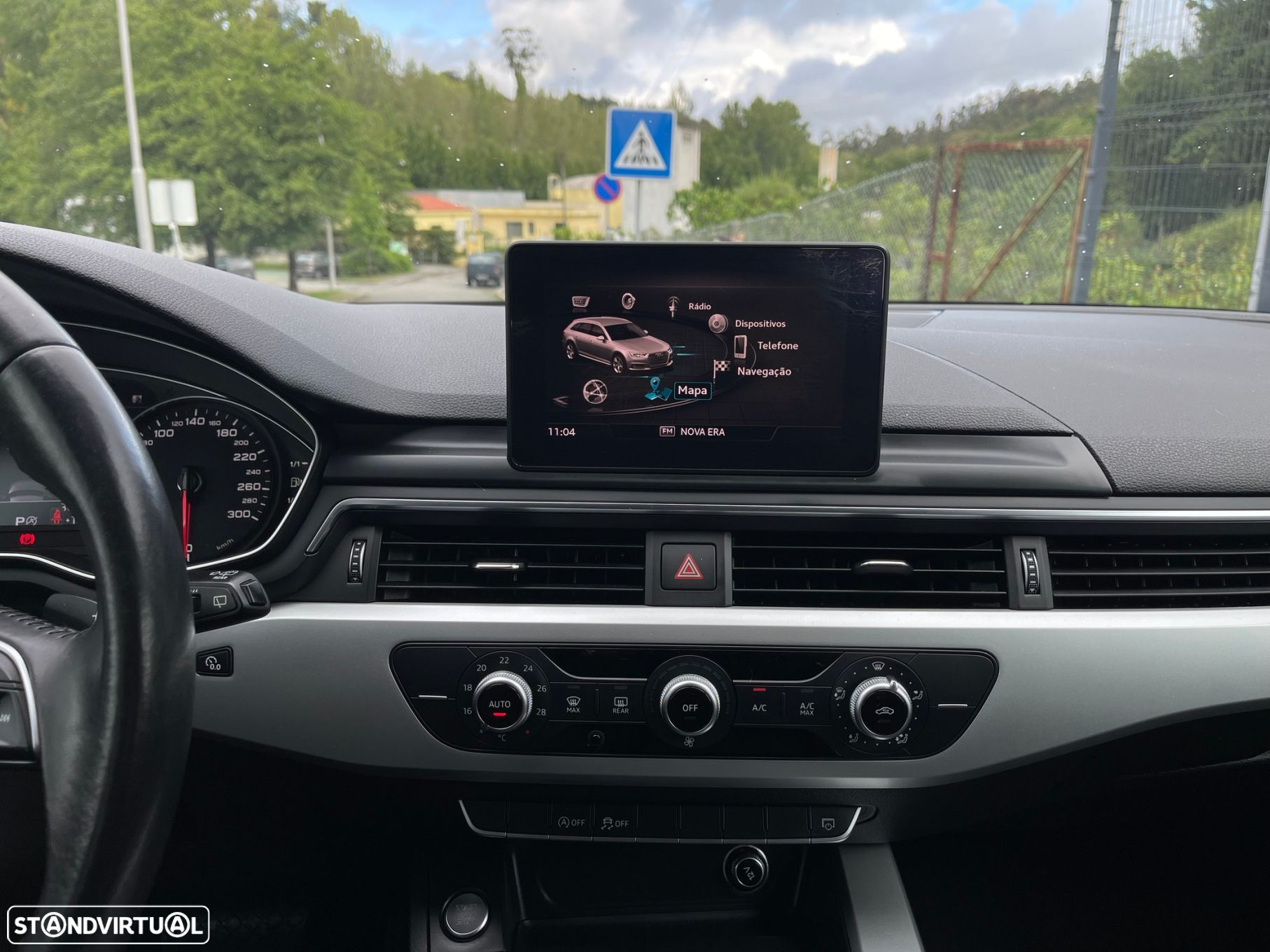 Audi A4 Avant 2.0 TDI S tronic - 23