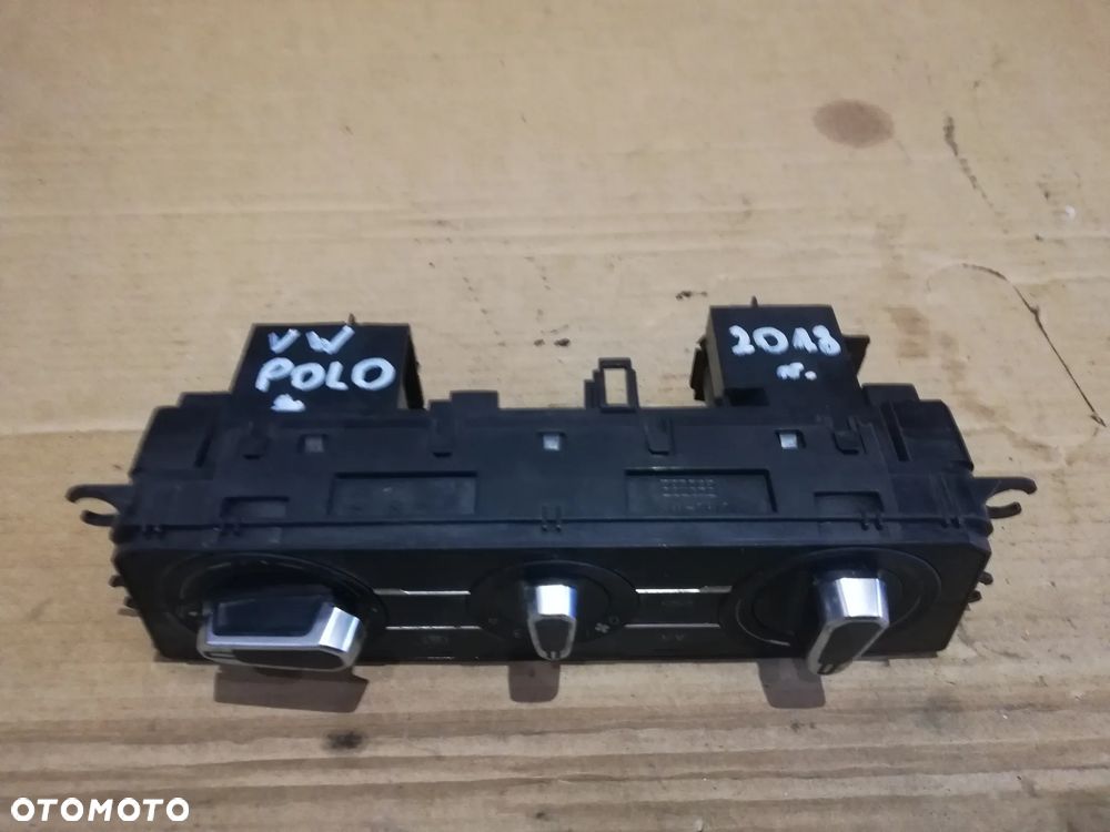 PANEL STEROWANIA NAWIEWU KLIMATYZACJI VW POLO VI 2G 2G2820045D - 2