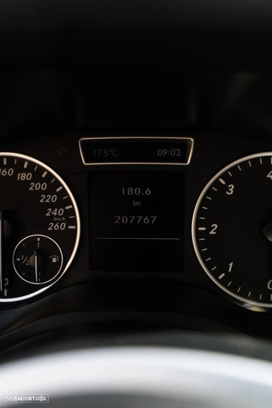 Mercedes-Benz B 200 CDI BlueEFFICIENCY - 11