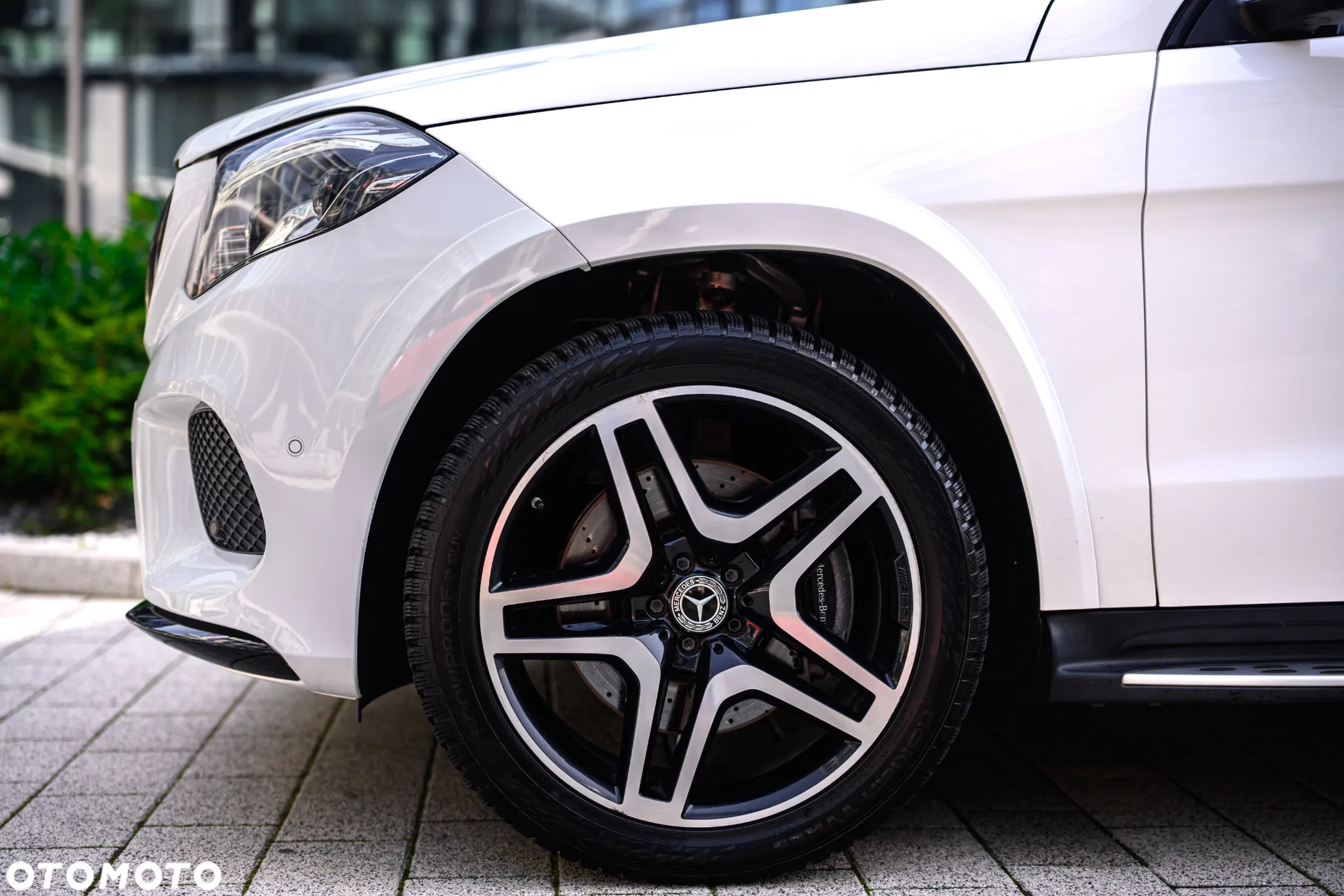 Mercedes-Benz GLS 500 4-Matic - 11