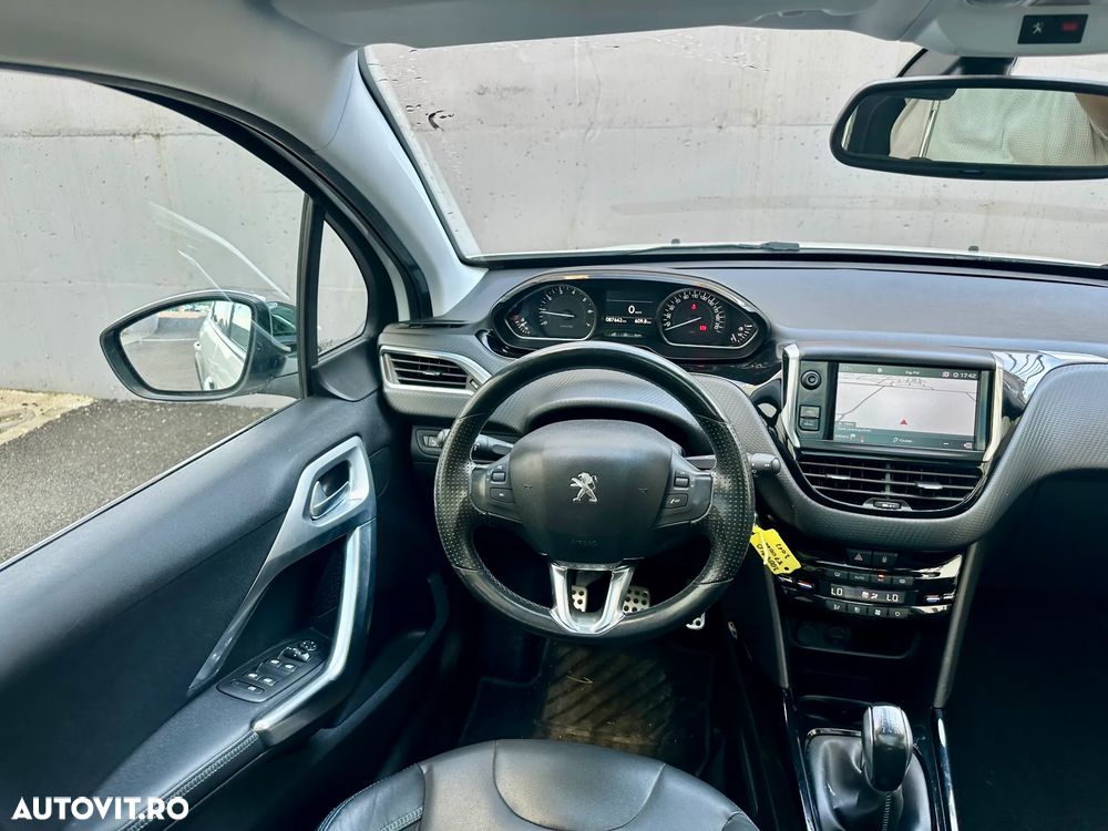 Peugeot 2008 - 9