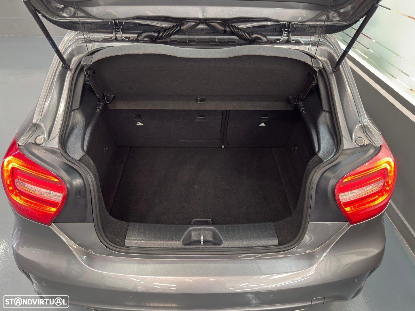Mercedes-Benz A 200 CDi BE AMG Line - 16