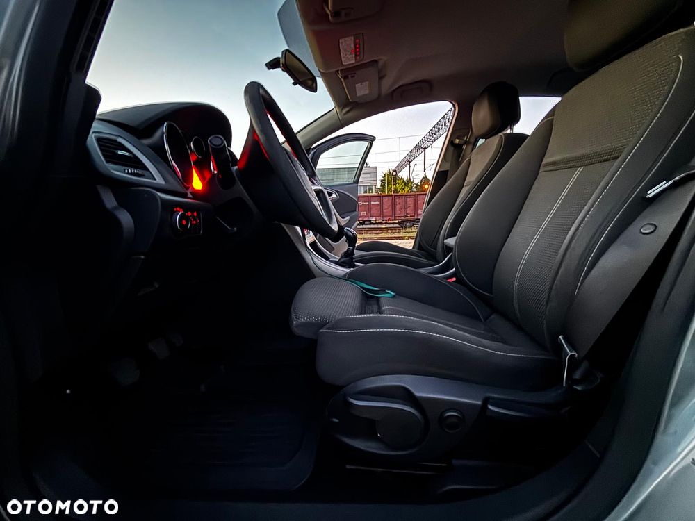 Opel Astra 1.6 - 14