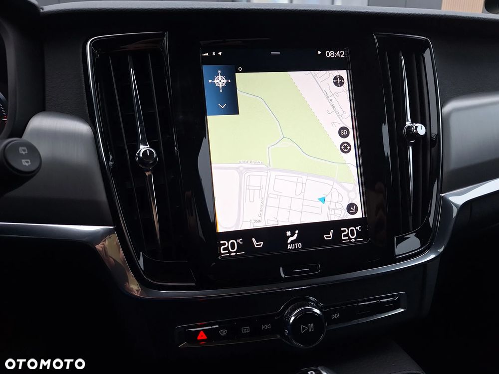 Volvo V90 D4 Momentum Pro - 36