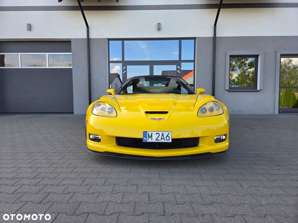 Chevrolet Corvette - 21
