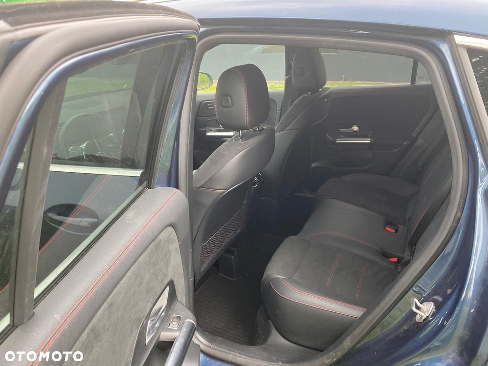 Mercedes-Benz GLA 200 d 8G-DCT Edition AMG Line - 16