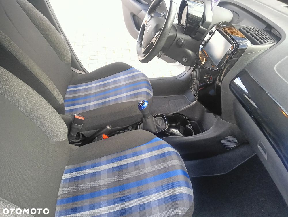 Peugeot 108 - 24