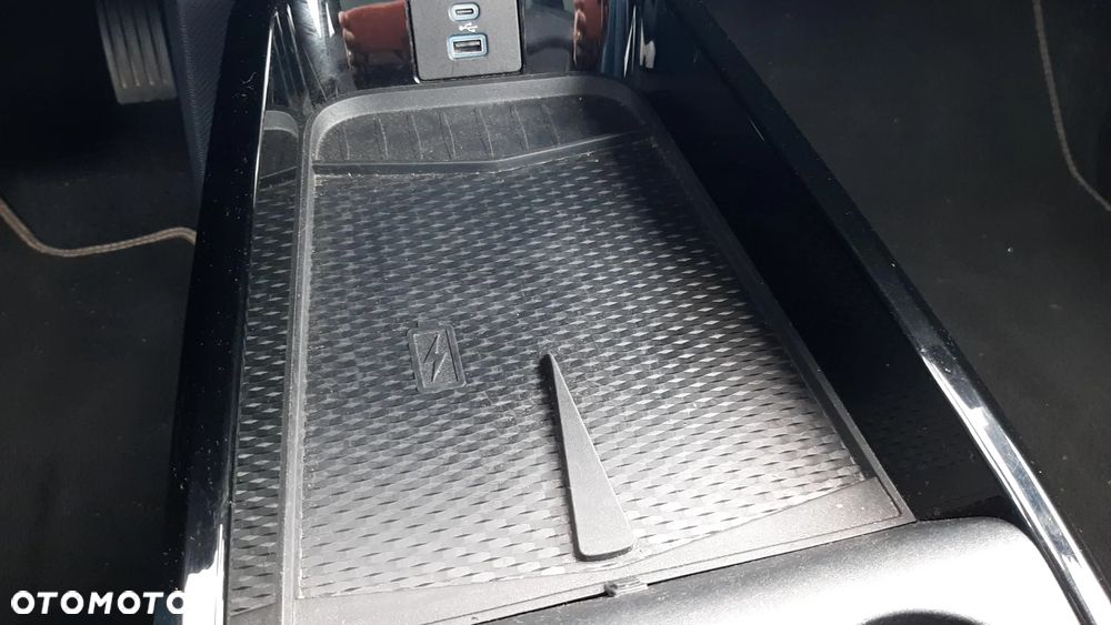 Ford Mustang Mach-E 98kWh AWD GT - 33