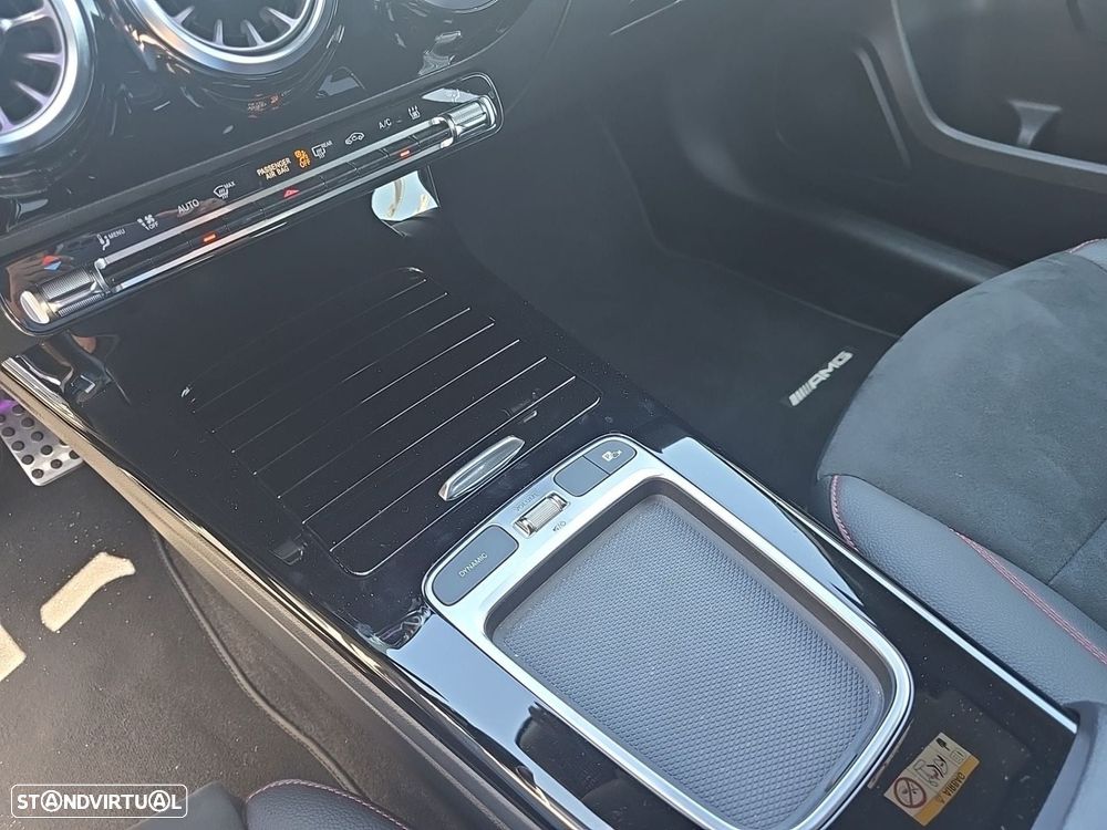 Mercedes-Benz A 250 e AMG Line - 15