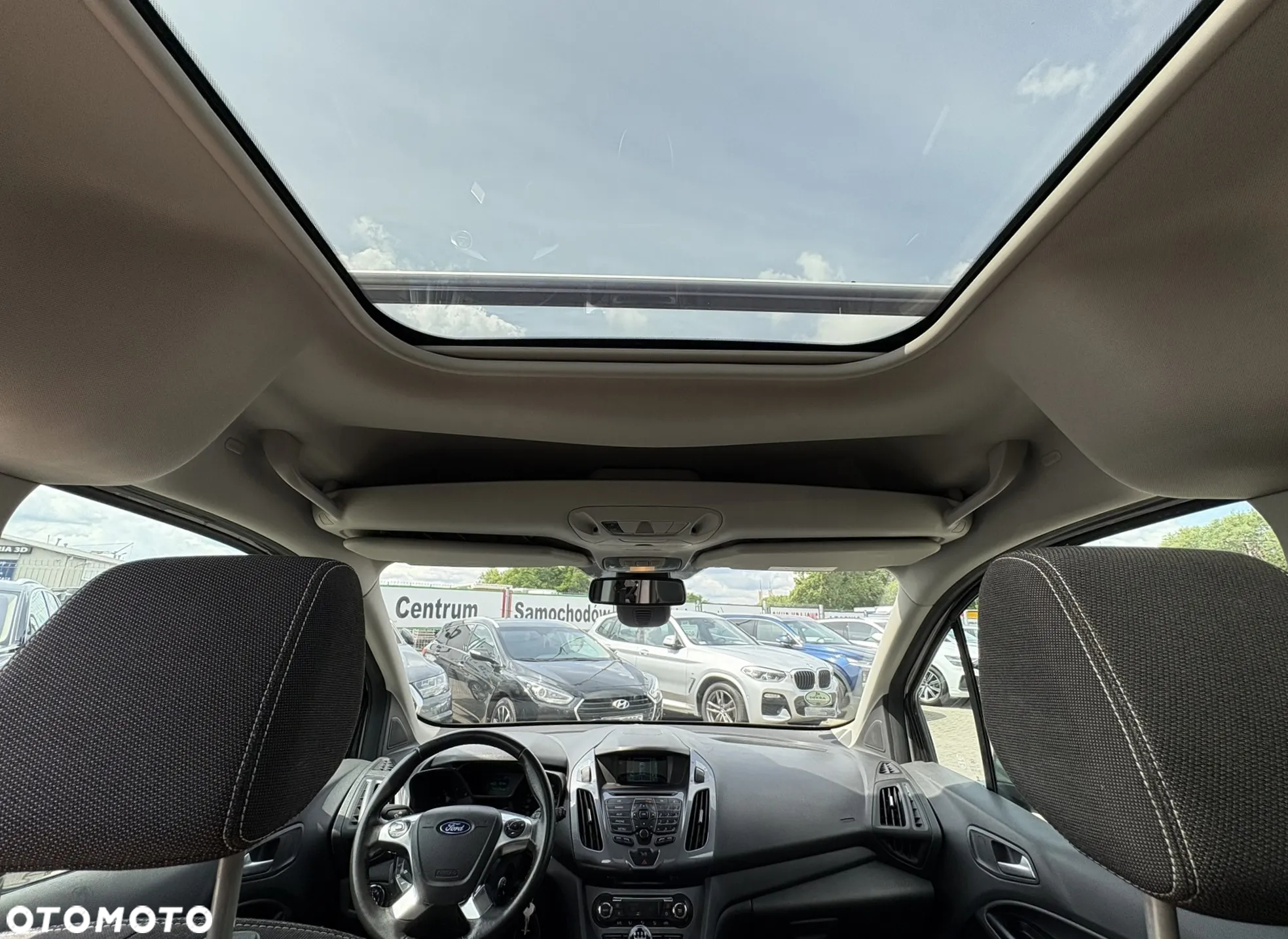 Ford Tourneo Connect 1.5 TDCi Titanium - 20
