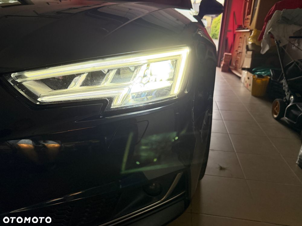 Audi A4 Avant 40 TDI S tronic S line - 16