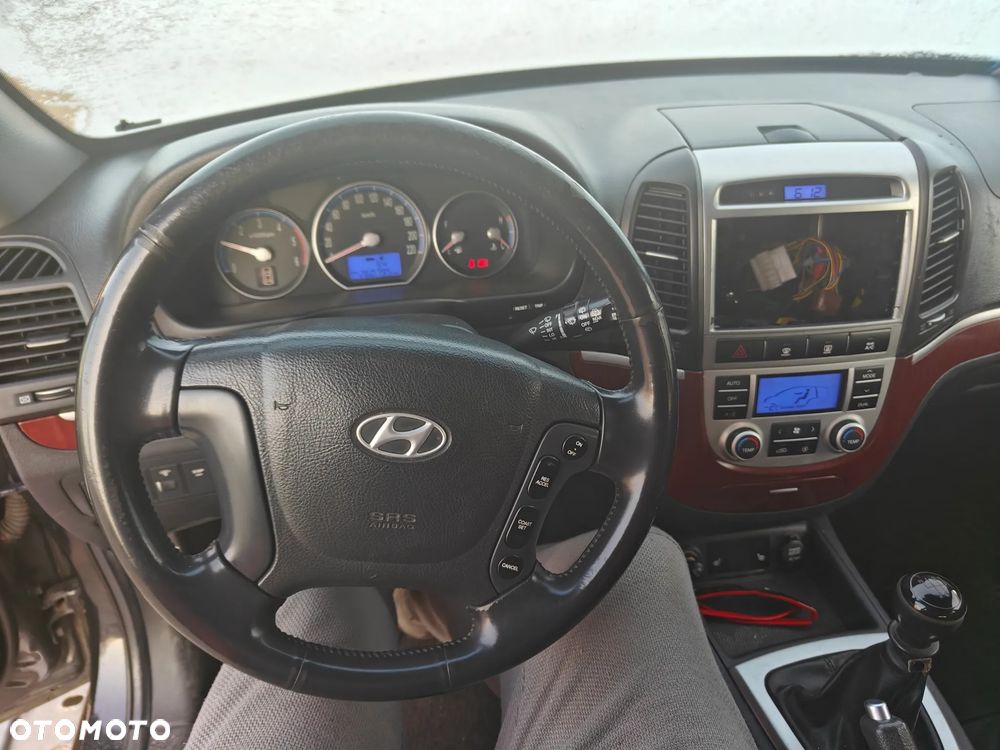Hyundai Santa Fe 2.2 CRDi 2WD GLS - 25