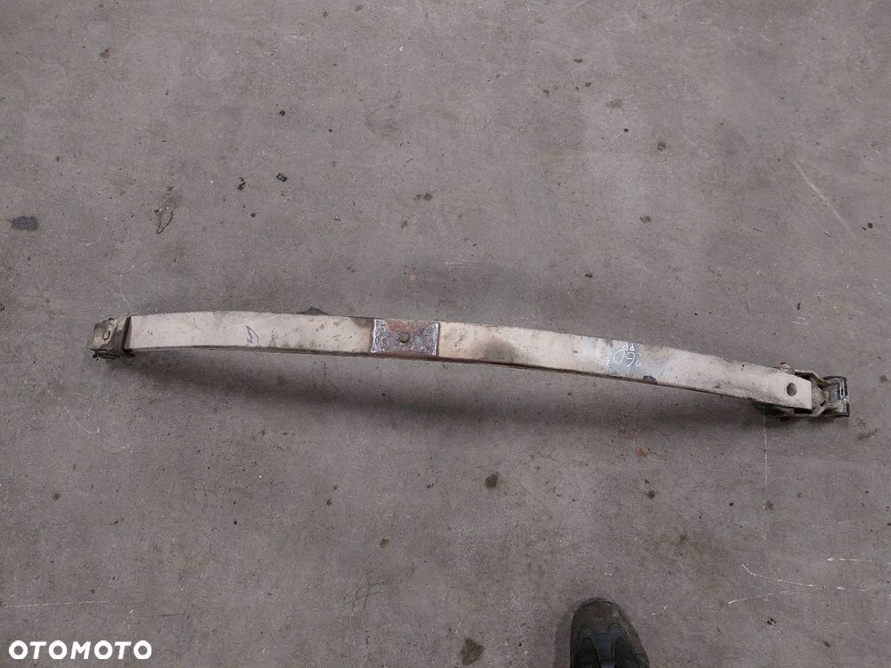 RESOR PIÓROWY PRAWY PRZÓD MERCEDES-BENZ T1 KACZKA - 4