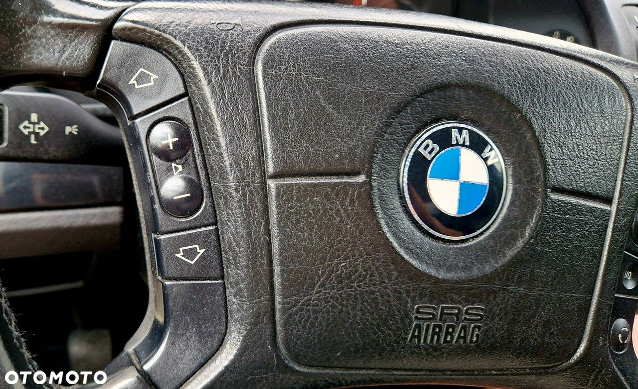 BMW Seria 5 520i - 35