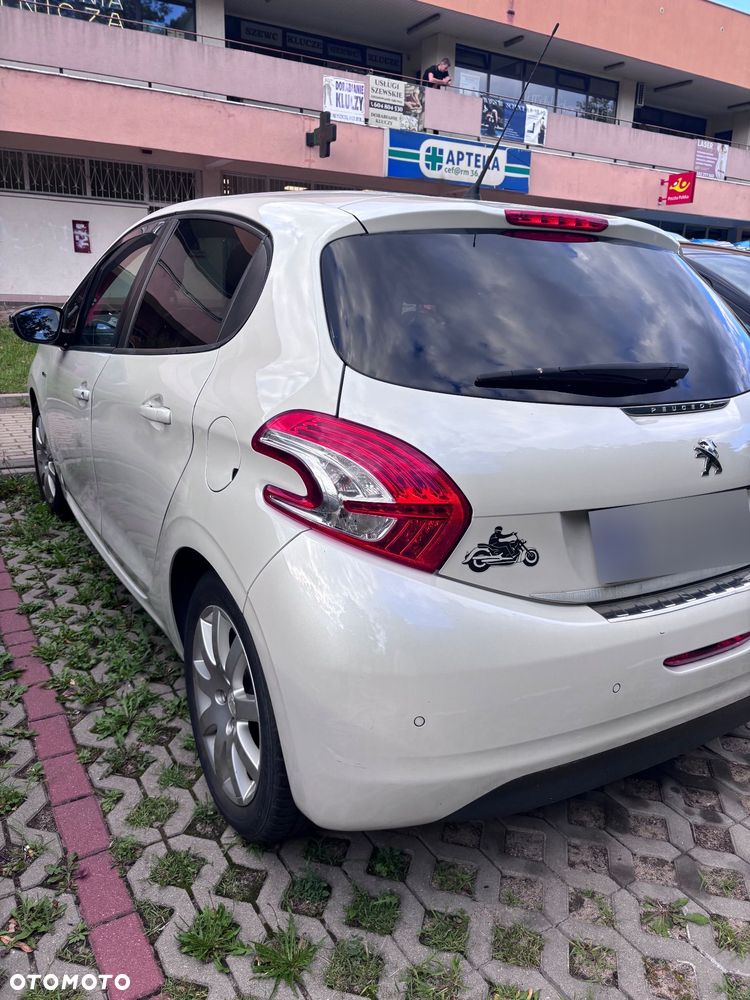 Peugeot 208 1.2 PureTech Style - 3