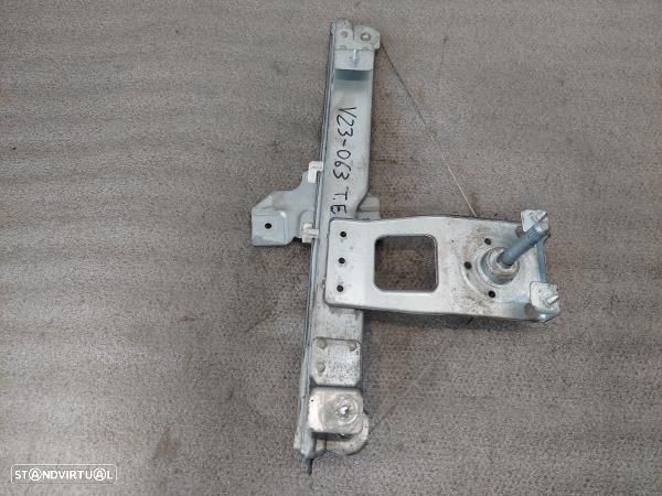 Elevador Tras Esq  Dacia Duster (Hs_) - 2