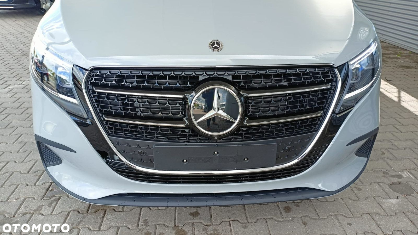 Mercedes-Benz Klasa V - 9
