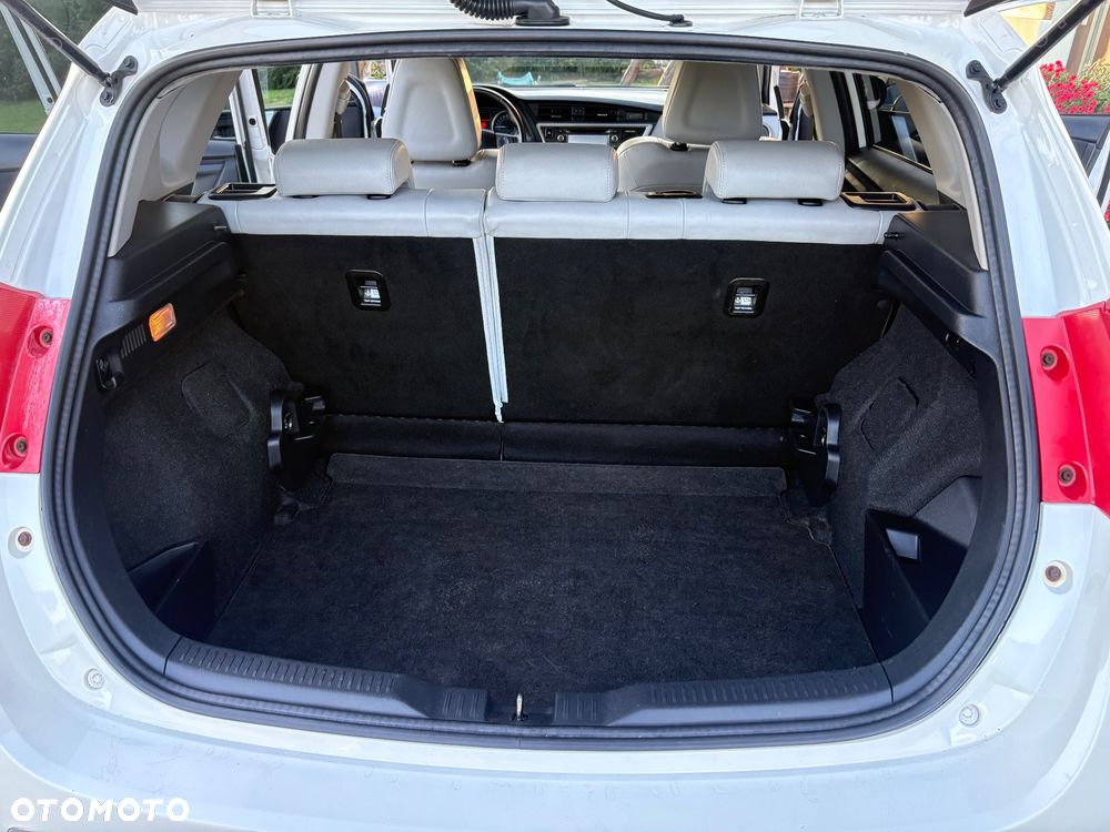 Toyota Auris - 22
