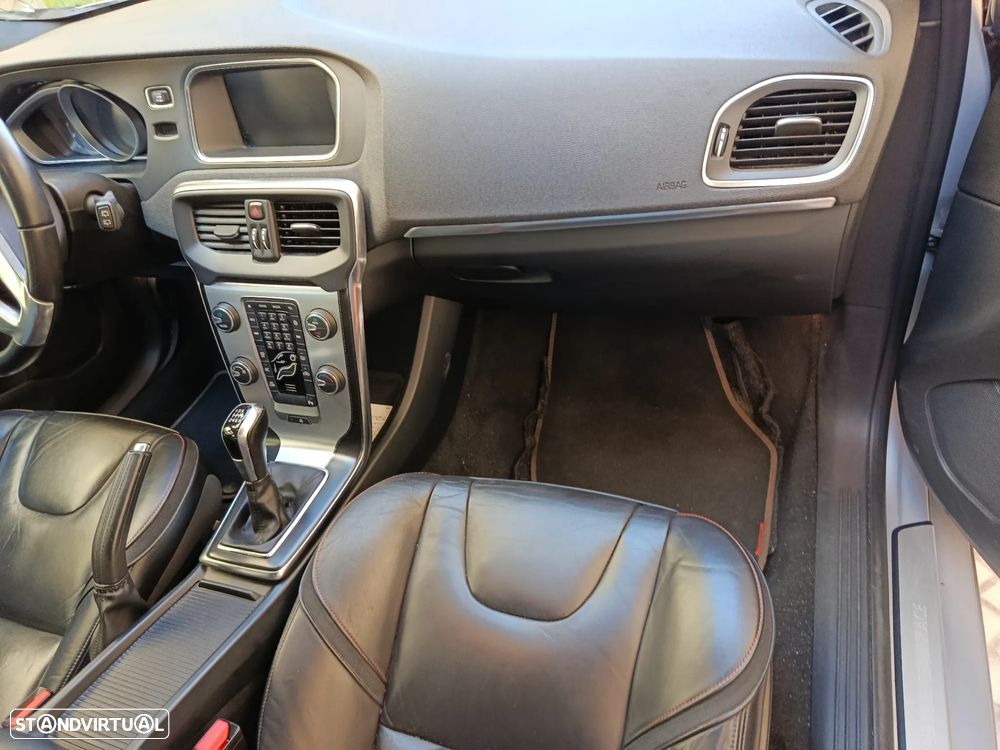 Volvo V40 2.0 D2 VOR - 12