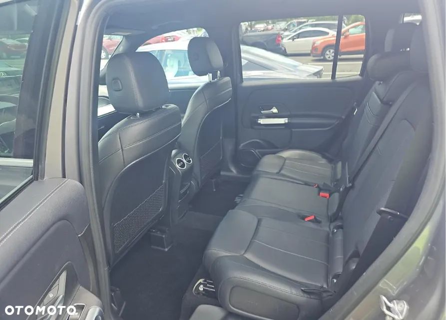 Mercedes-Benz GLB 250 4Matic 8G-DCT AMG Line - 9