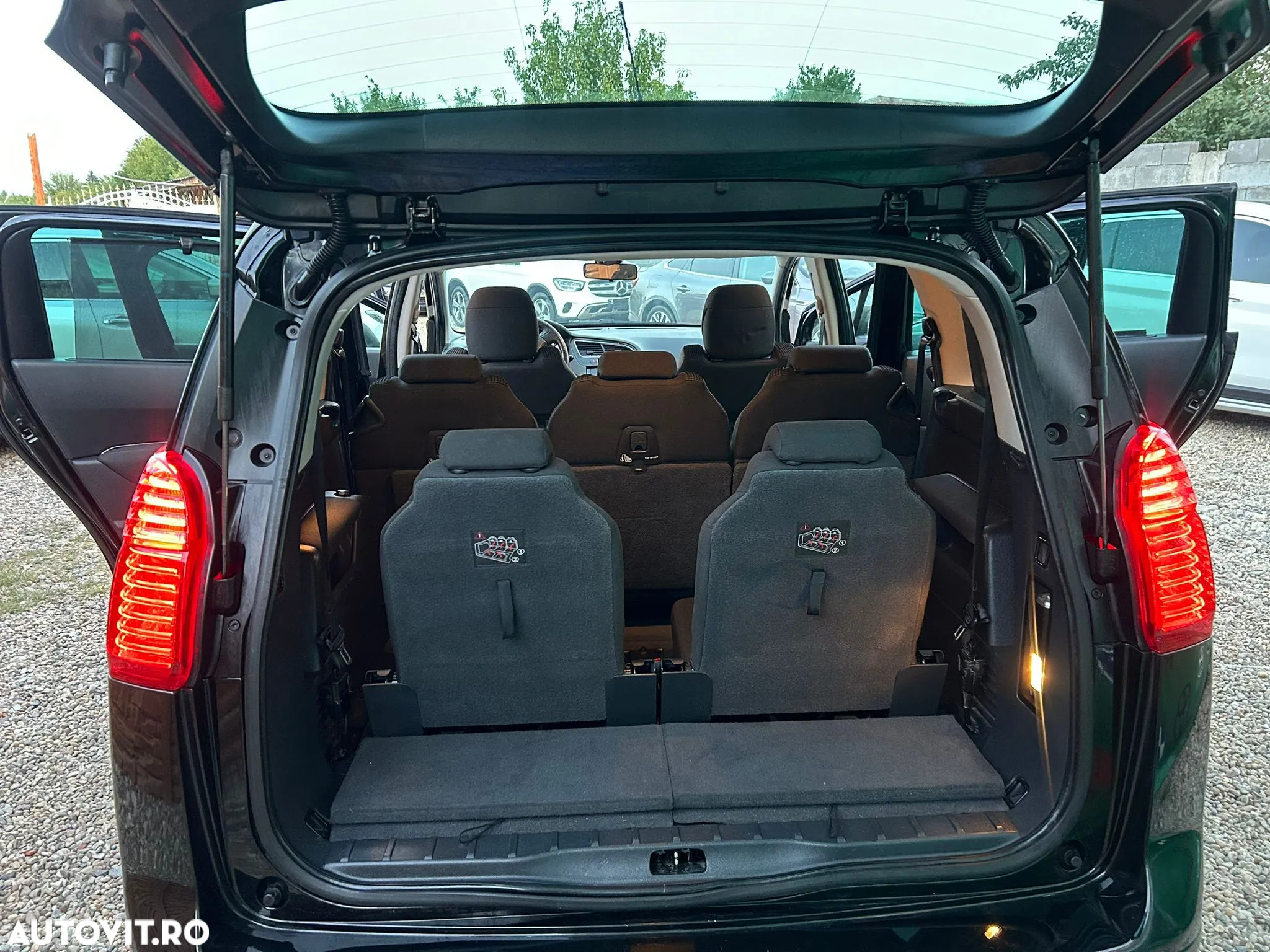 Peugeot 5008 - 6