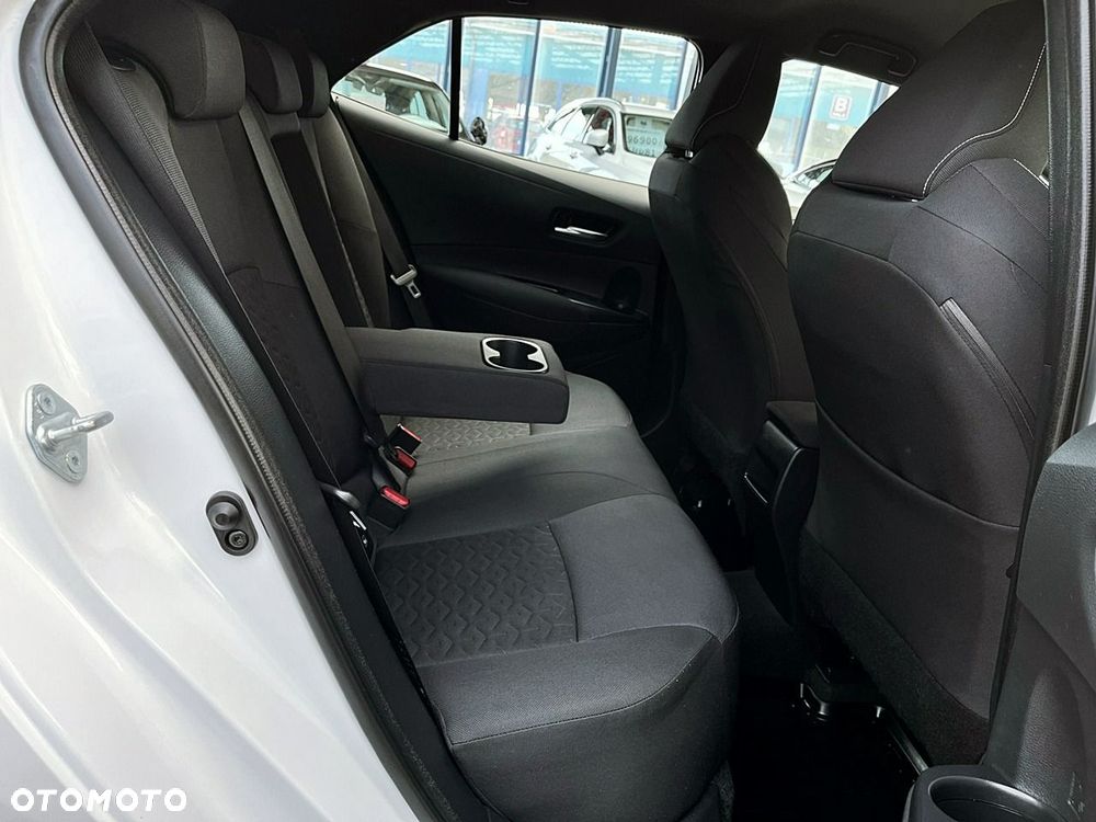 Toyota Corolla - 13